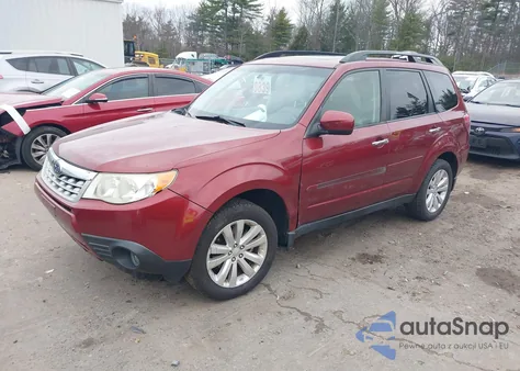 2013 Subaru Forester 2.5X Limited from USA, damaged, VIN JF2SHAFC3DH417601